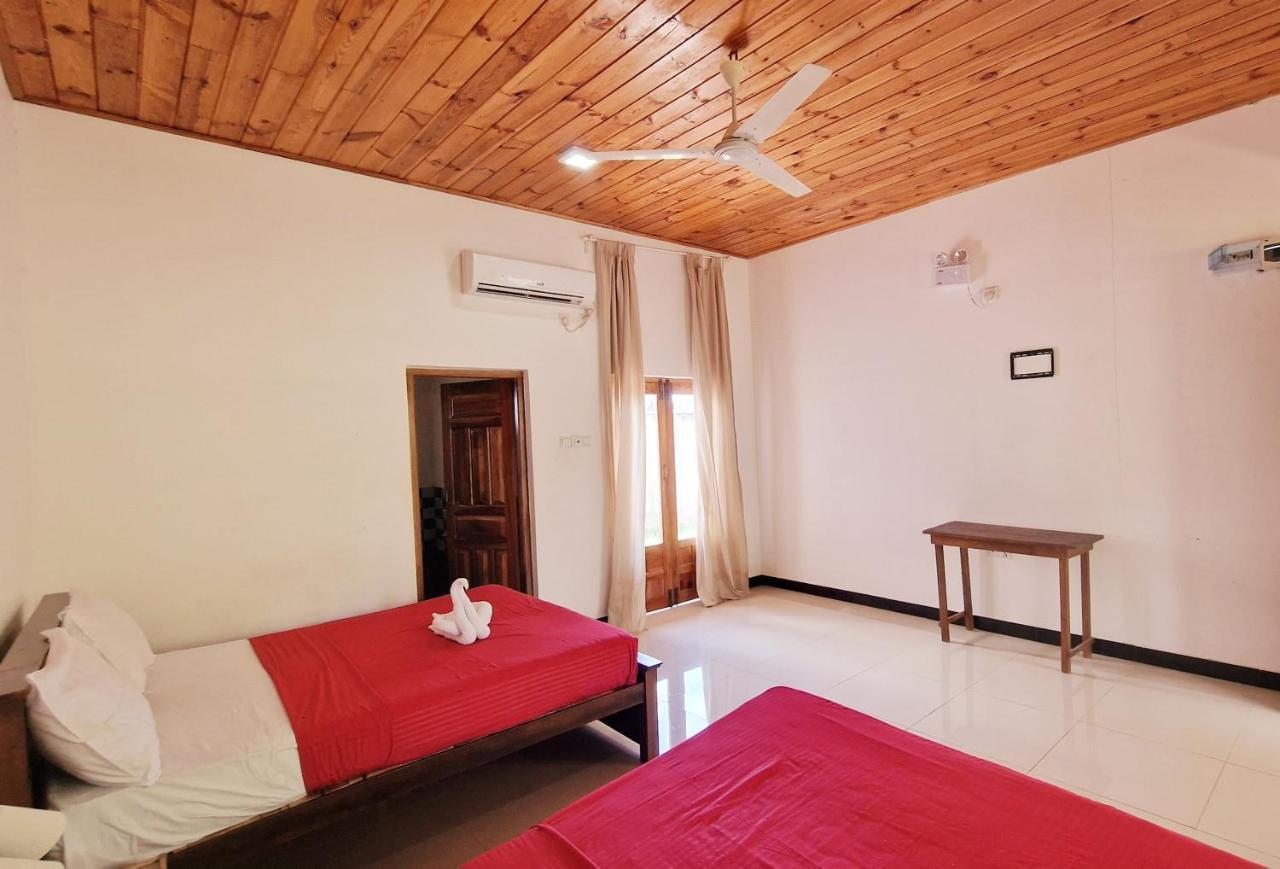 Hotel Italian Guest Trincomalee Exteriér fotografie