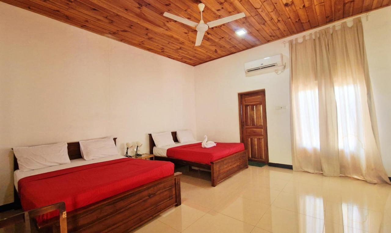 Hotel Italian Guest Trincomalee Exteriér fotografie