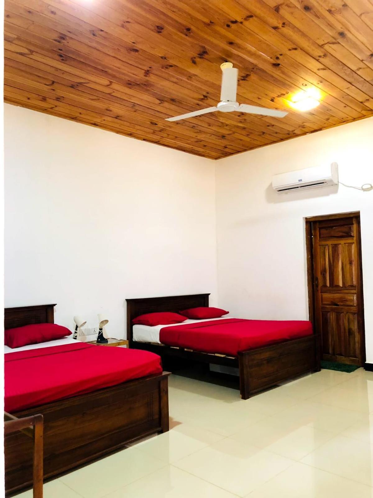 Hotel Italian Guest Trincomalee Exteriér fotografie